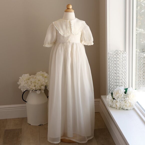 Strasburg Ivory Smocked Heirloom Gown Silk Organza Bonnet Special Occasion RARE - Picture 8 of 9
